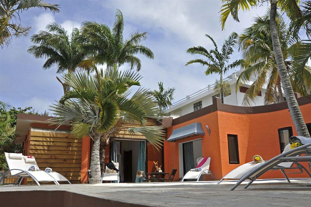 Flowers Of Paradise Pereybere Beach Exterior photo