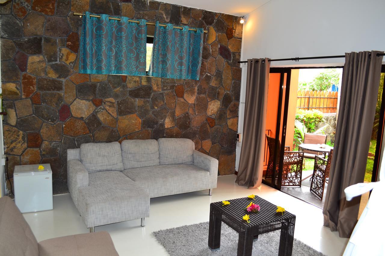 Flowers Of Paradise Pereybere Beach Exterior photo
